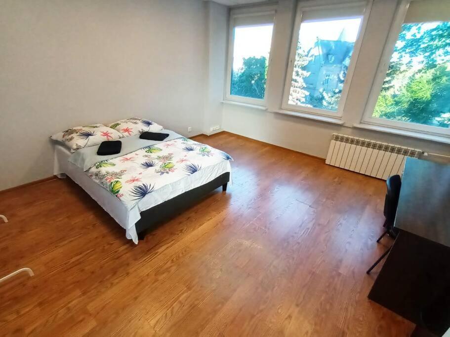 Fantastic Zg - S4 Pokoj 209 Zielona Góra Esterno foto