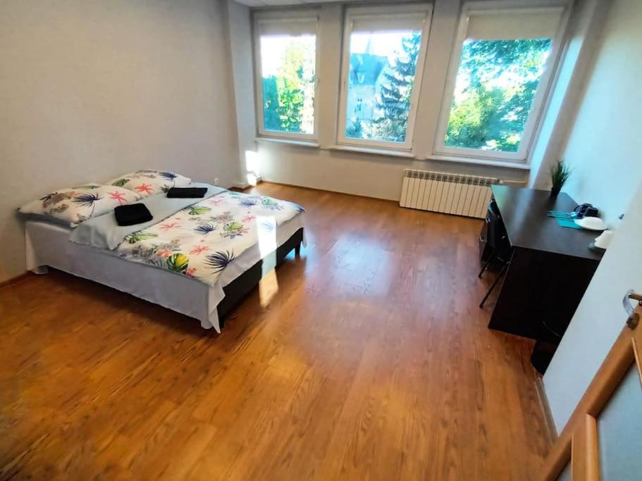 Fantastic Zg - S4 Pokoj 209 Zielona Góra Esterno foto